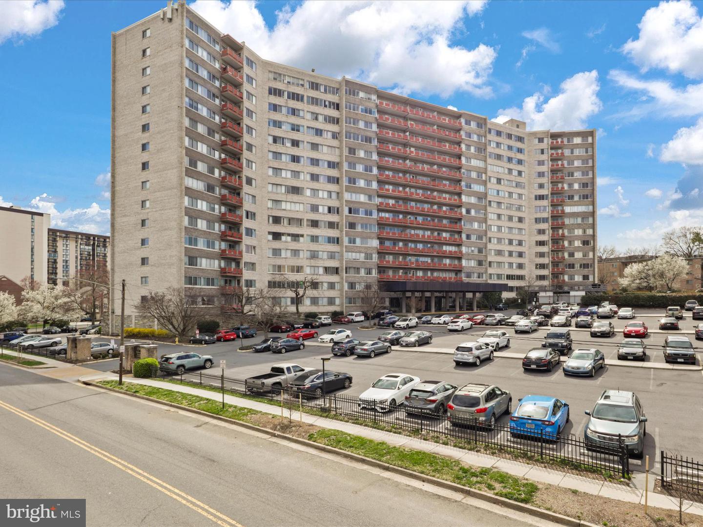 5340 HOLMES RUN PKWY #1016, ALEXANDRIA, Virginia 22304, 3 Rooms Rooms,1 BathroomBathrooms,Residential,For sale,5340 HOLMES RUN PKWY #1016,VAAX2038832 MLS # VAAX2038832