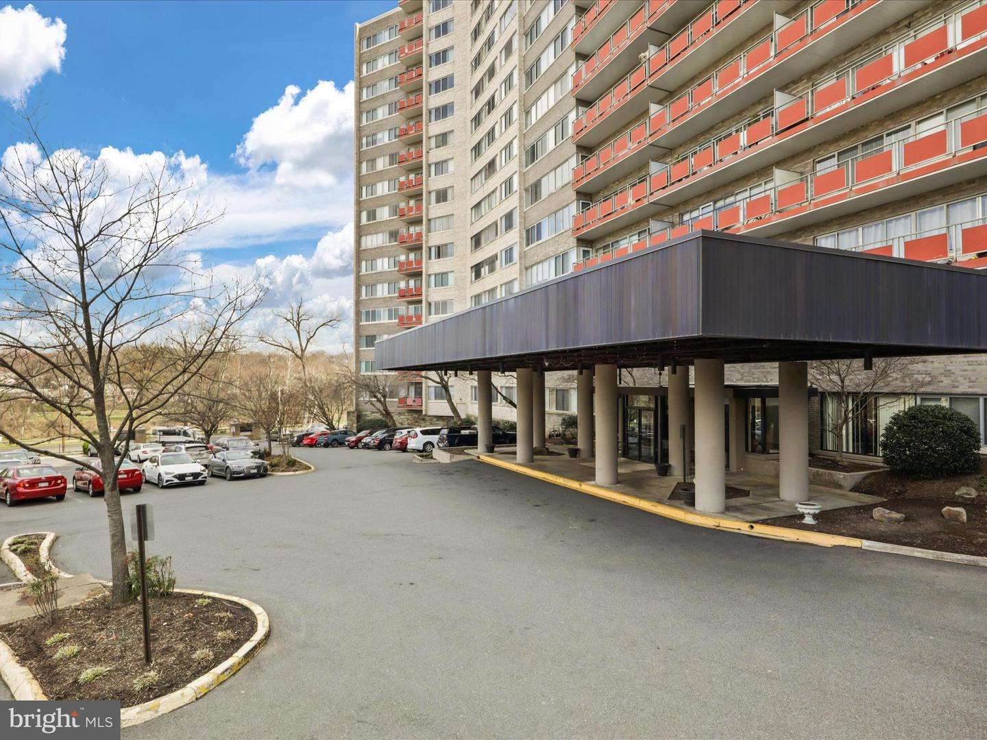 5340 HOLMES RUN PKWY #1016, ALEXANDRIA, Virginia 22304, 3 Rooms Rooms,1 BathroomBathrooms,Residential,For sale,5340 HOLMES RUN PKWY #1016,VAAX2038832 MLS # VAAX2038832