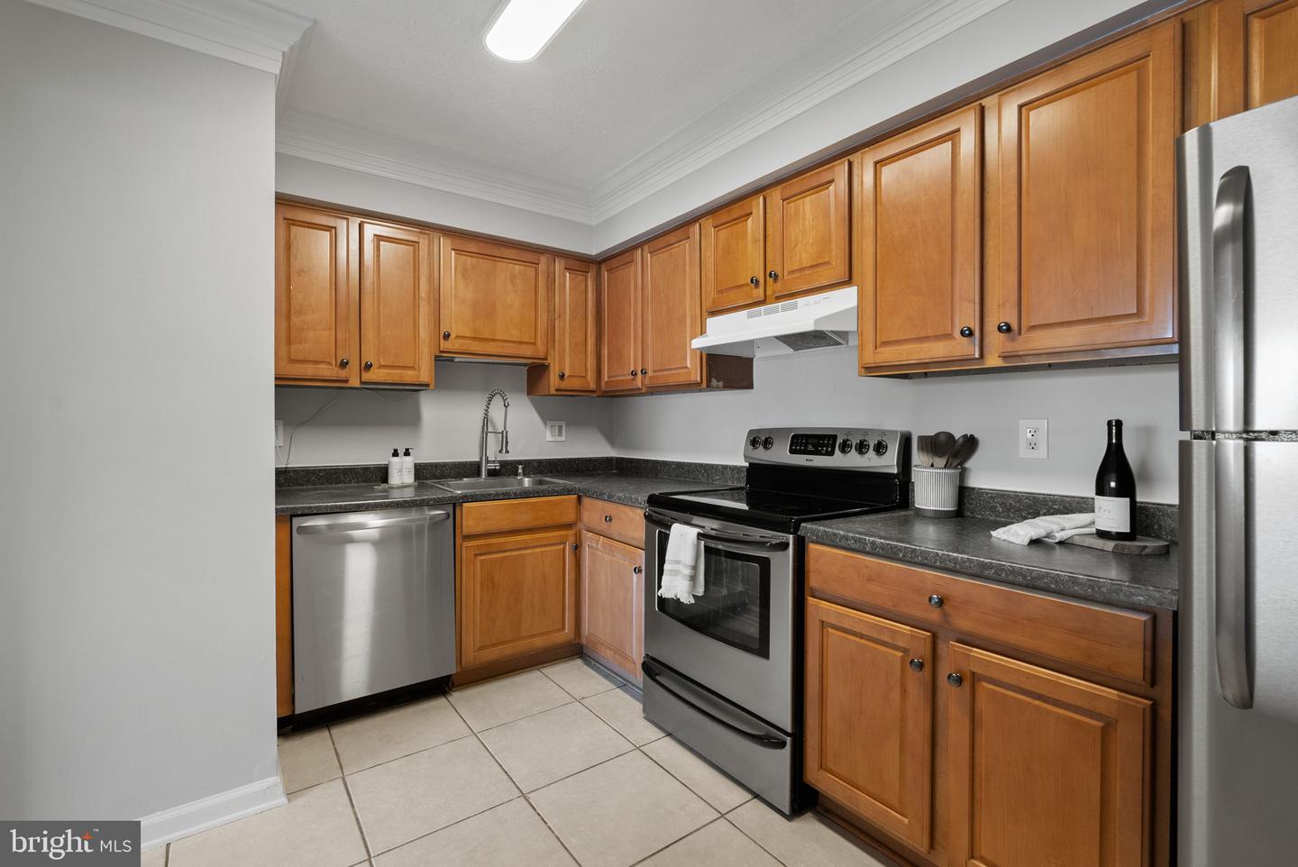 7952 SEVEN WOODS DR #D, ALEXANDRIA, Virginia 22309, 2 Bedrooms Bedrooms, ,1 BathroomBathrooms,Residential,For sale,7952 SEVEN WOODS DR #D,VAFX2209476 MLS # VAFX2209476