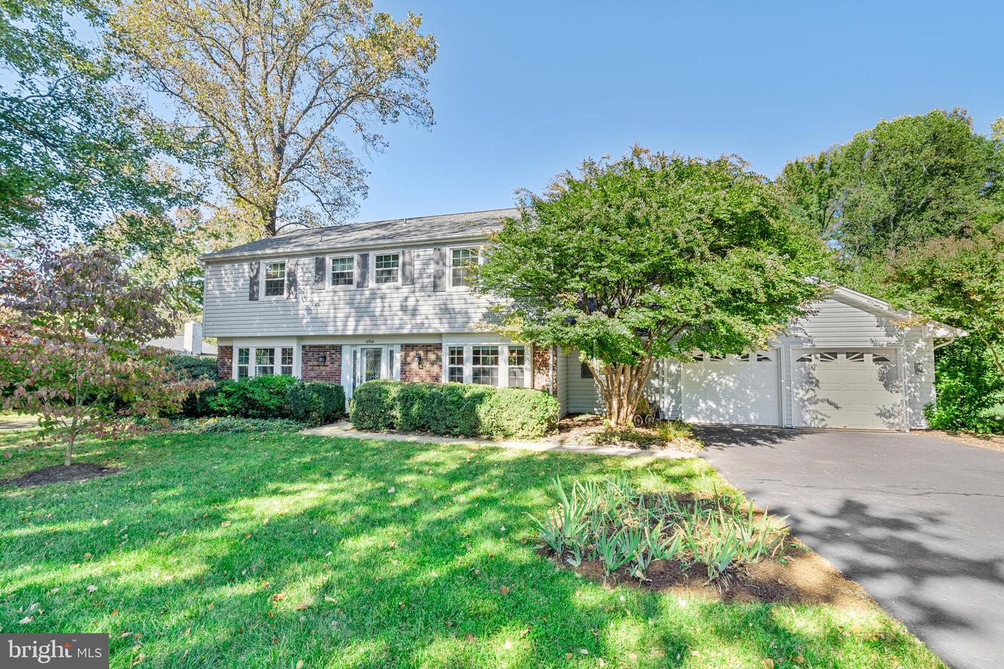 12908 MOUNT ROYAL LN, FAIRFAX, Virginia 22033, 4 Bedrooms Bedrooms, ,2 BathroomsBathrooms,Residential,For sale,12908 MOUNT ROYAL LN,VAFX2209706 MLS # VAFX2209706