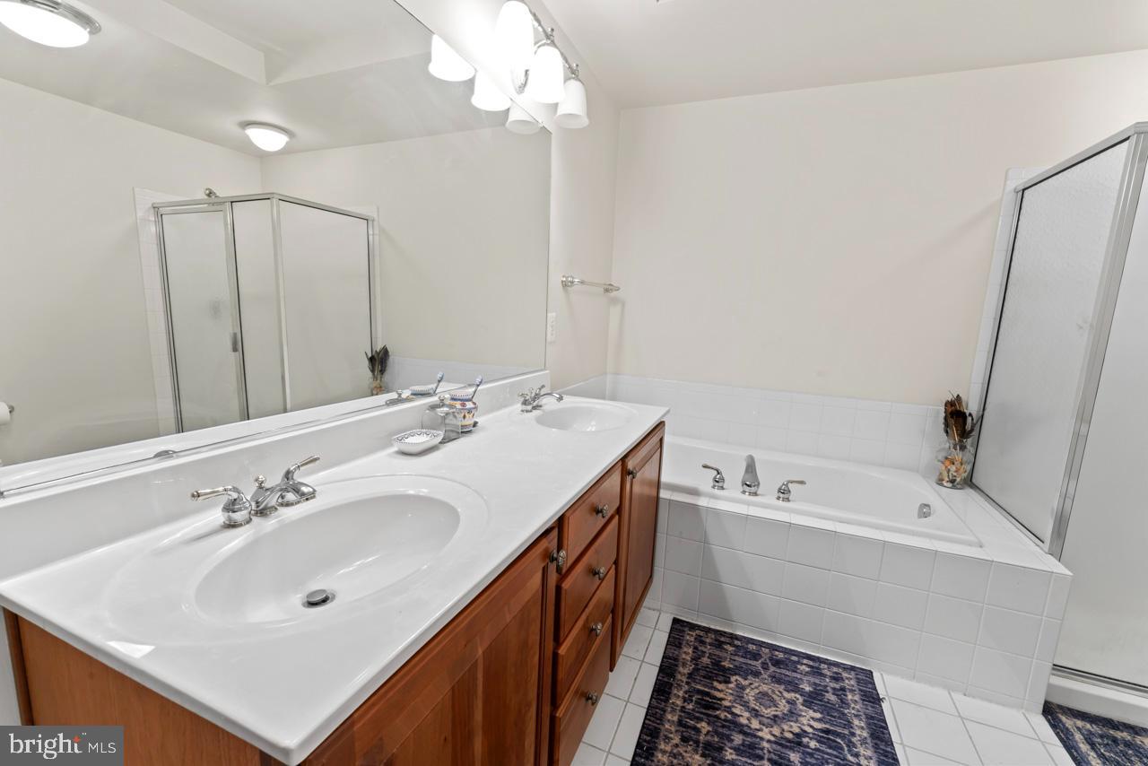 7113 MASON GROVE CT #4, ALEXANDRIA, Virginia 22306, 3 Bedrooms Bedrooms, ,2 BathroomsBathrooms,Residential,For sale,7113 MASON GROVE CT #4,VAFX2209752 MLS # VAFX2209752