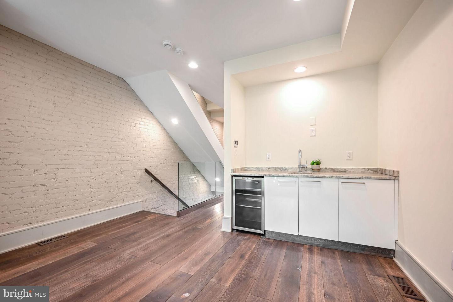 829 4TH ST NE, WASHINGTON, District Of Columbia 20002, 3 Bedrooms Bedrooms, ,3 BathroomsBathrooms,Residential,For sale,829 4TH ST NE,DCDC2168302 MLS # DCDC2168302