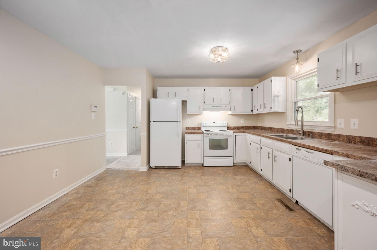 411 MAHOGANY LN, FREDERICKSBURG, Virginia 22408, 3 Bedrooms Bedrooms, ,2 BathroomsBathrooms,Residential,For sale,411 MAHOGANY LN,VASP2028430 MLS # VASP2028430