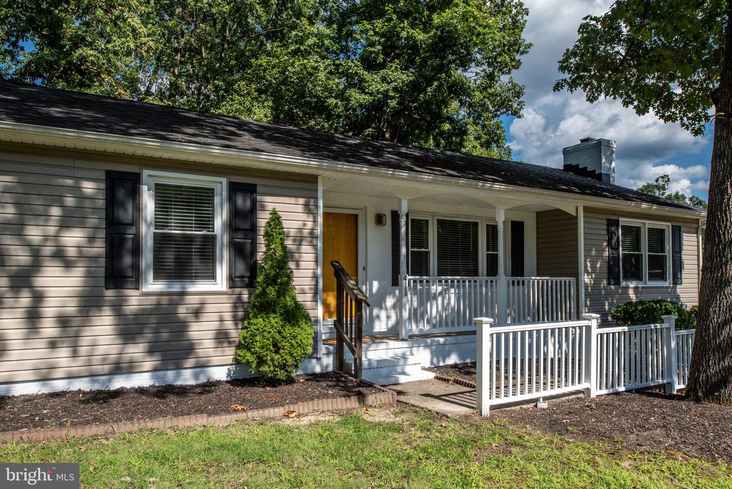 411 MAHOGANY LN, FREDERICKSBURG, Virginia 22408, 3 Bedrooms Bedrooms, ,2 BathroomsBathrooms,Residential,For sale,411 MAHOGANY LN,VASP2028430 MLS # VASP2028430