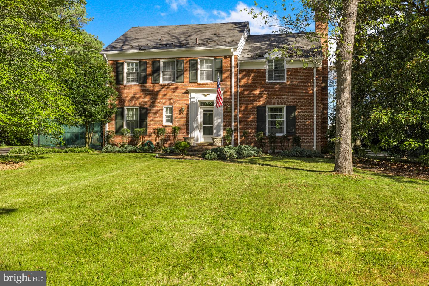 1319 BISHOP LN, ALEXANDRIA, Virginia 22302, 5 Bedrooms Bedrooms, ,2 BathroomsBathrooms,Residential,For sale,1319 BISHOP LN,VAAX2038964 MLS # VAAX2038964