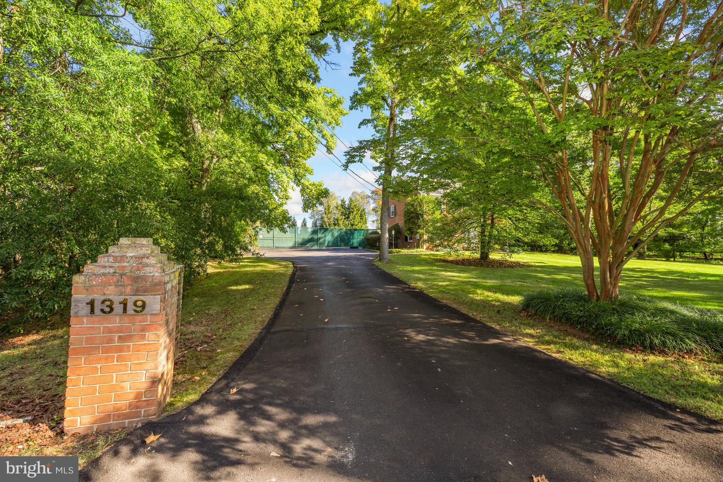 1319 BISHOP LN, ALEXANDRIA, Virginia 22302, 5 Bedrooms Bedrooms, ,2 BathroomsBathrooms,Residential,For sale,1319 BISHOP LN,VAAX2038964 MLS # VAAX2038964