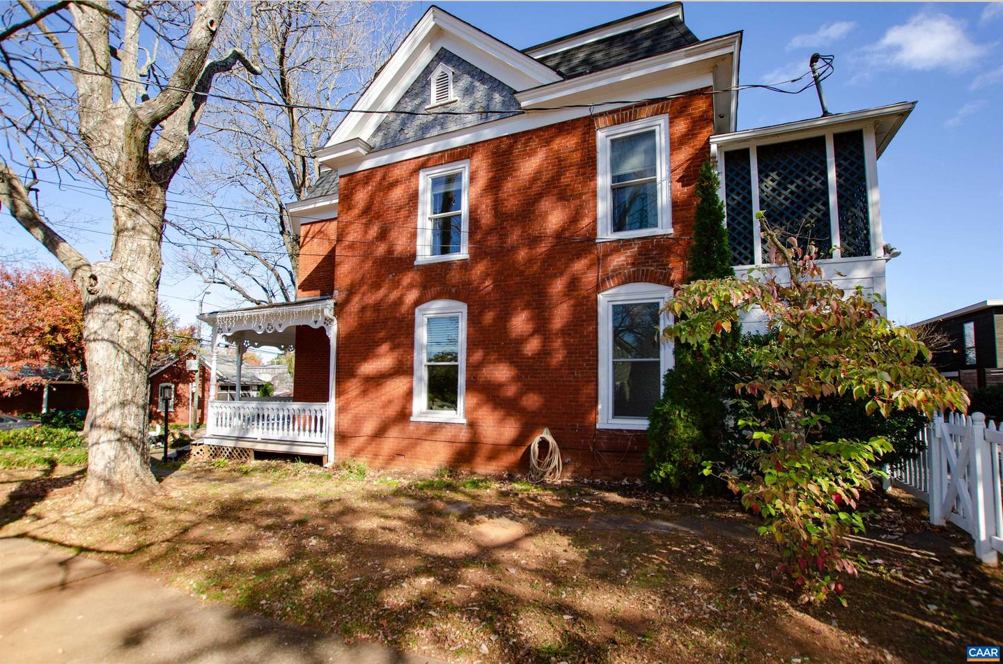 901 BELMONT AVE, CHARLOTTESVILLE, Virginia 22902, 4 Bedrooms Bedrooms, ,3 BathroomsBathrooms,Residential,For sale,901 BELMONT AVE,658572 MLS # 658572