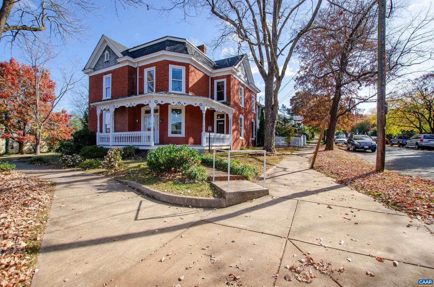 901 BELMONT AVE, CHARLOTTESVILLE, Virginia 22902, 4 Bedrooms Bedrooms, ,3 BathroomsBathrooms,Residential,For sale,901 BELMONT AVE,658572 MLS # 658572