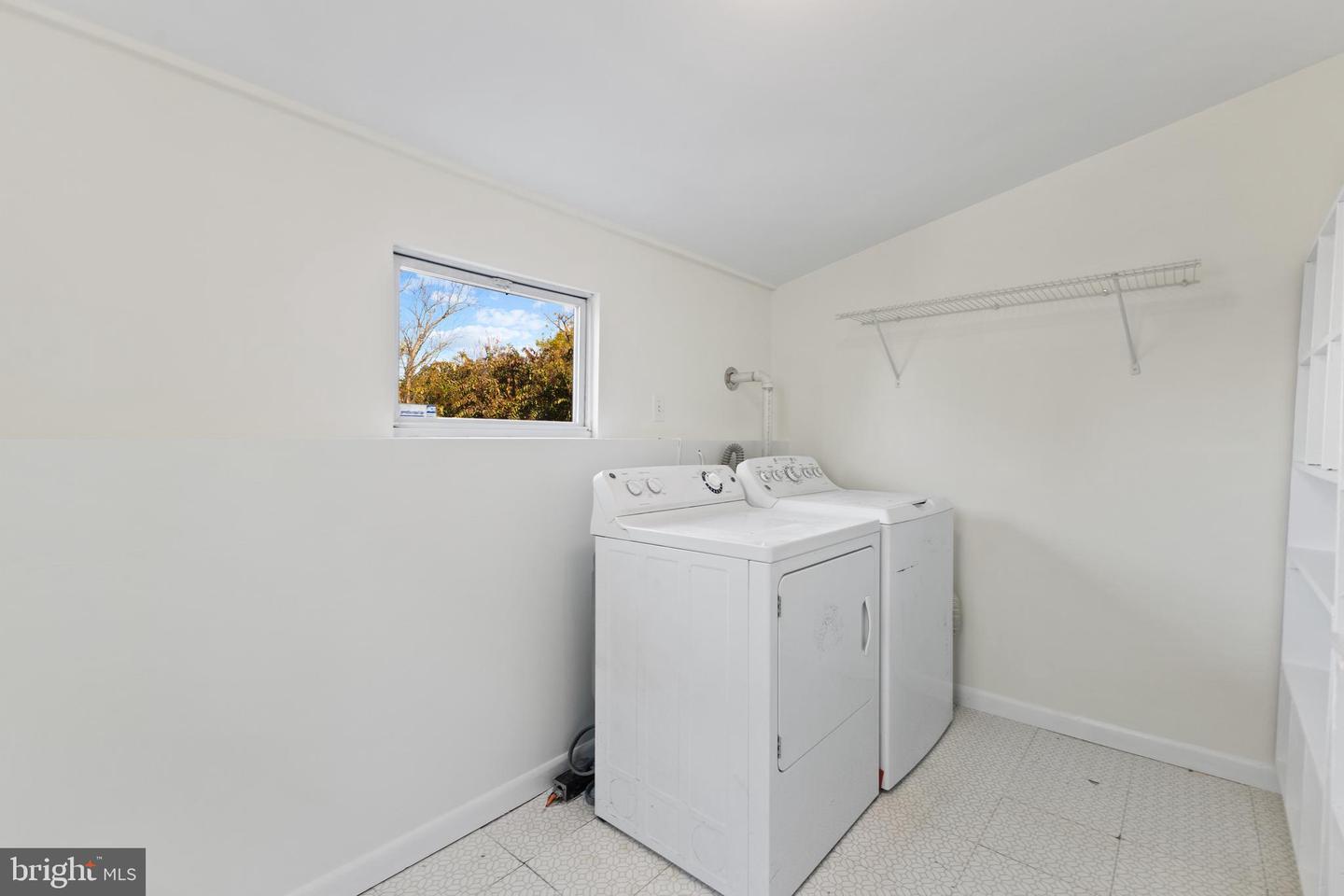 210 E DUNCAN AVE, ALEXANDRIA, Virginia 22301, 2 Bedrooms Bedrooms, ,1 BathroomBathrooms,Residential,For sale,210 E DUNCAN AVE,VAAX2039482 MLS # VAAX2039482