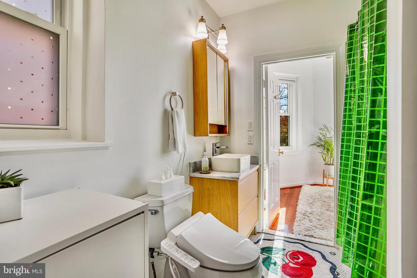 1820 KALORAMA RD NW #4, WASHINGTON, District Of Columbia 20009, 2 Bedrooms Bedrooms, ,1 BathroomBathrooms,Residential,For sale,1820 KALORAMA RD NW #4,DCDC2168388 MLS # DCDC2168388