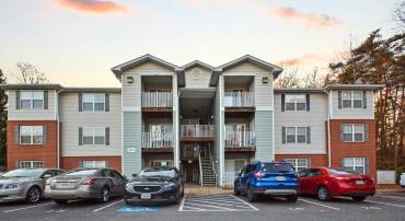 501 GARRISON WOODS DR #201, STAFFORD, Virginia 22556, 2 Bedrooms Bedrooms, ,2 BathroomsBathrooms,Residential,For sale,501 GARRISON WOODS DR #201,VAST2034204 MLS # VAST2034204