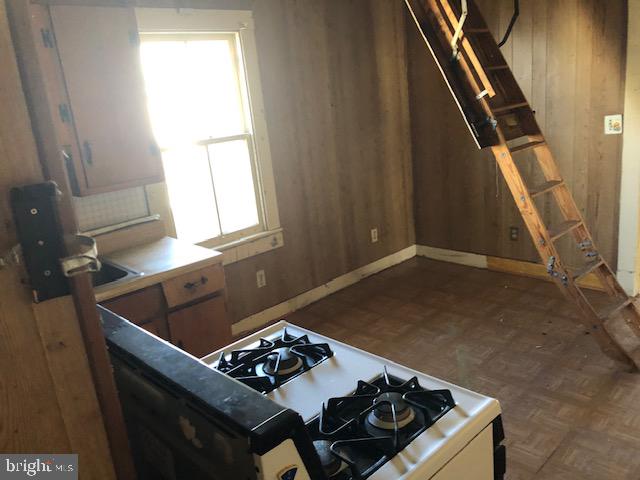 821 N BAYARD AVE, WAYNESBORO, Virginia 22980, 2 Bedrooms Bedrooms, ,1 BathroomBathrooms,Residential,For sale,821 N BAYARD AVE,VAWB2000150 MLS # VAWB2000150