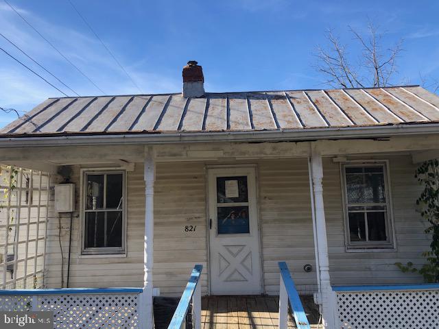 821 N BAYARD AVE, WAYNESBORO, Virginia 22980, 2 Bedrooms Bedrooms, ,1 BathroomBathrooms,Residential,For sale,821 N BAYARD AVE,VAWB2000150 MLS # VAWB2000150