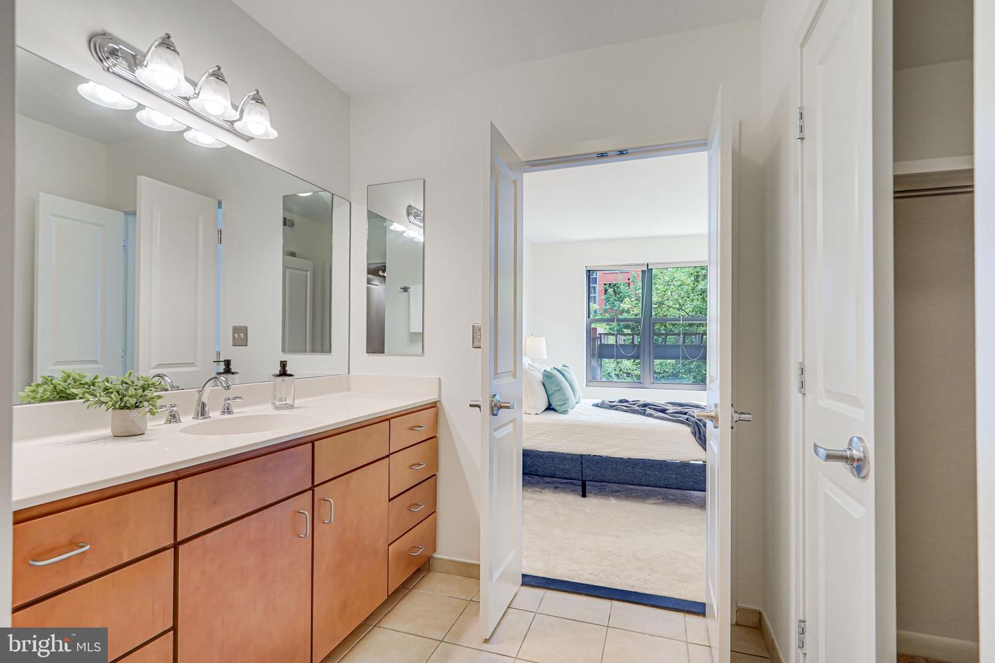 1001 L ST NW #205, WASHINGTON, District Of Columbia 20001, 2 Bedrooms Bedrooms, ,2 BathroomsBathrooms,Residential,For sale,1001 L ST NW #205,DCDC2168666 MLS # DCDC2168666