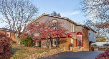 942 LEE AVE, HARRISONBURG, Virginia 22802, 3 Bedrooms Bedrooms, ,2 BathroomsBathrooms,Residential,942 LEE AVE,658772 MLS # 658772