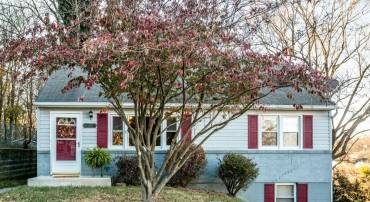 1006 PERRY ST, STAUNTON, Virginia 24401, 3 Bedrooms Bedrooms, ,1 BathroomBathrooms,Residential,1006 PERRY ST,658788 MLS # 658788