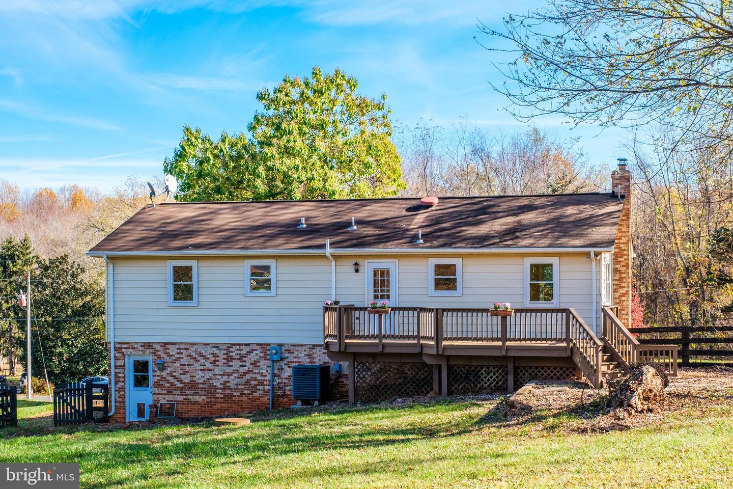 4214 JACKSON MILL RD, HAYMARKET, Virginia 20169, 3 Bedrooms Bedrooms, ,2 BathroomsBathrooms,Residential,For sale,4214 JACKSON MILL RD,VAPW2082140 MLS # VAPW2082140