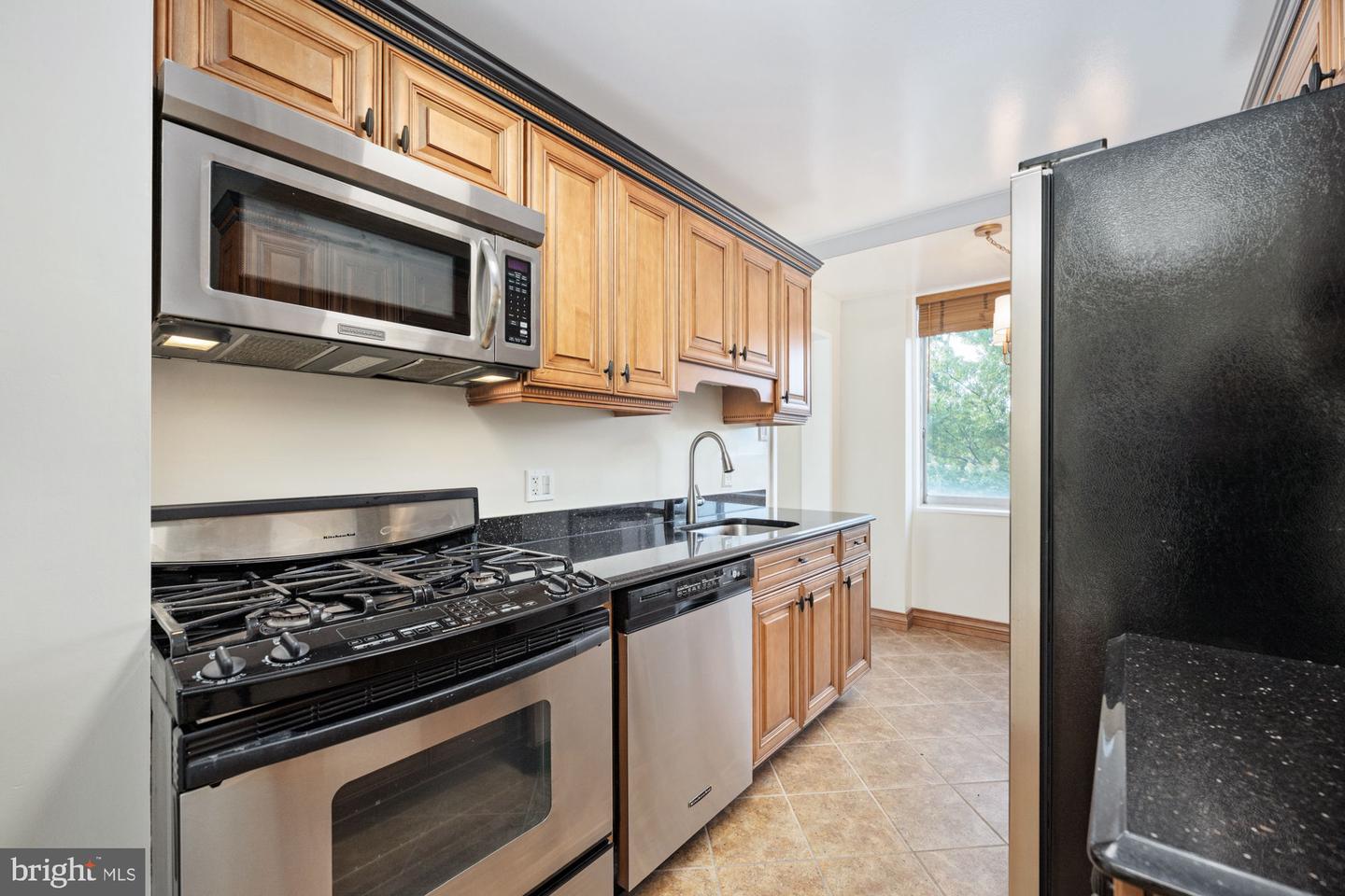 301 N BEAUREGARD ST #306, ALEXANDRIA, Virginia 22312, 2 Bedrooms Bedrooms, ,2 BathroomsBathrooms,Residential,For sale,301 N BEAUREGARD ST #306,VAAX2035676 MLS # VAAX2035676