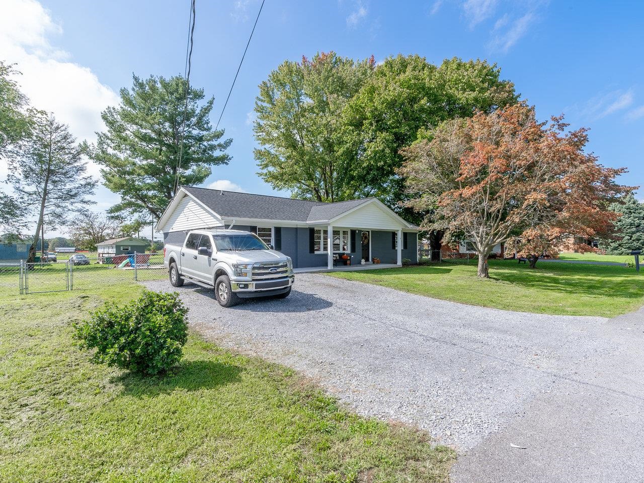 6 CHARLES ST, LURAY, Virginia 22835, 3 Bedrooms Bedrooms, ,2 BathroomsBathrooms,Residential,6 CHARLES ST,658798 MLS # 658798