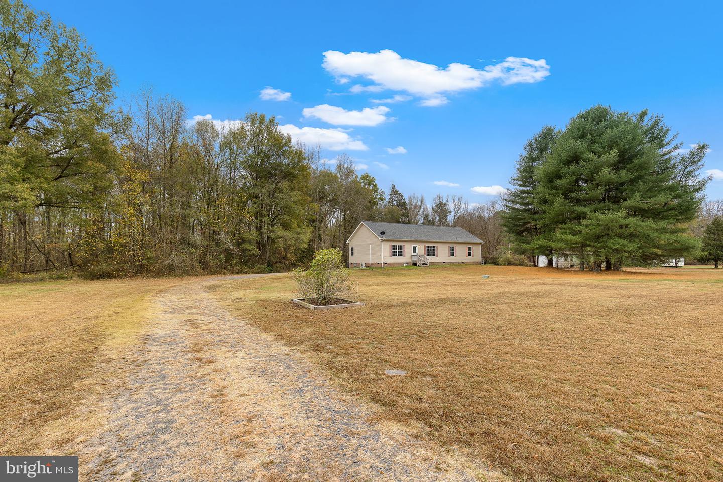 11652 STONEWALL JACKSON RD, WOODFORD, Virginia 22580, 3 Bedrooms Bedrooms, ,2 BathroomsBathrooms,Residential,For sale,11652 STONEWALL JACKSON RD,VACV2006856 MLS # VACV2006856