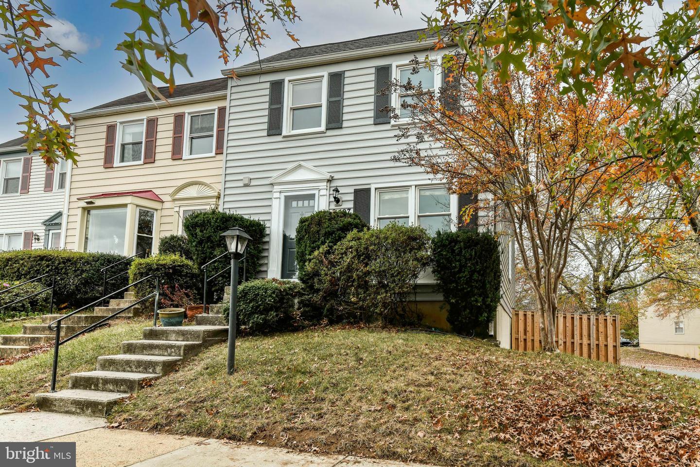 6427 BIRCHLEIGH CIR, ALEXANDRIA, Virginia 22315, 3 Bedrooms Bedrooms, 6 Rooms Rooms,2 BathroomsBathrooms,Residential,For sale,6427 BIRCHLEIGH CIR,VAFX2210508 MLS # VAFX2210508