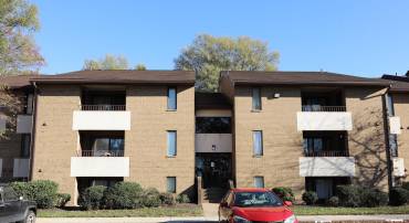 525 FLORIDA AVE #103, HERNDON, Virginia 20170, 2 Bedrooms Bedrooms, ,2 BathroomsBathrooms,Residential,For sale,525 FLORIDA AVE #103,VAFX2210630 MLS # VAFX2210630