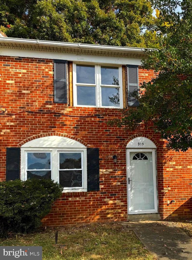 913 BELLOWS AVE, FREDERICKSBURG, Virginia 22405, 3 Bedrooms Bedrooms, ,1 BathroomBathrooms,Residential,For sale,913 BELLOWS AVE,VAST2034226 MLS # VAST2034226