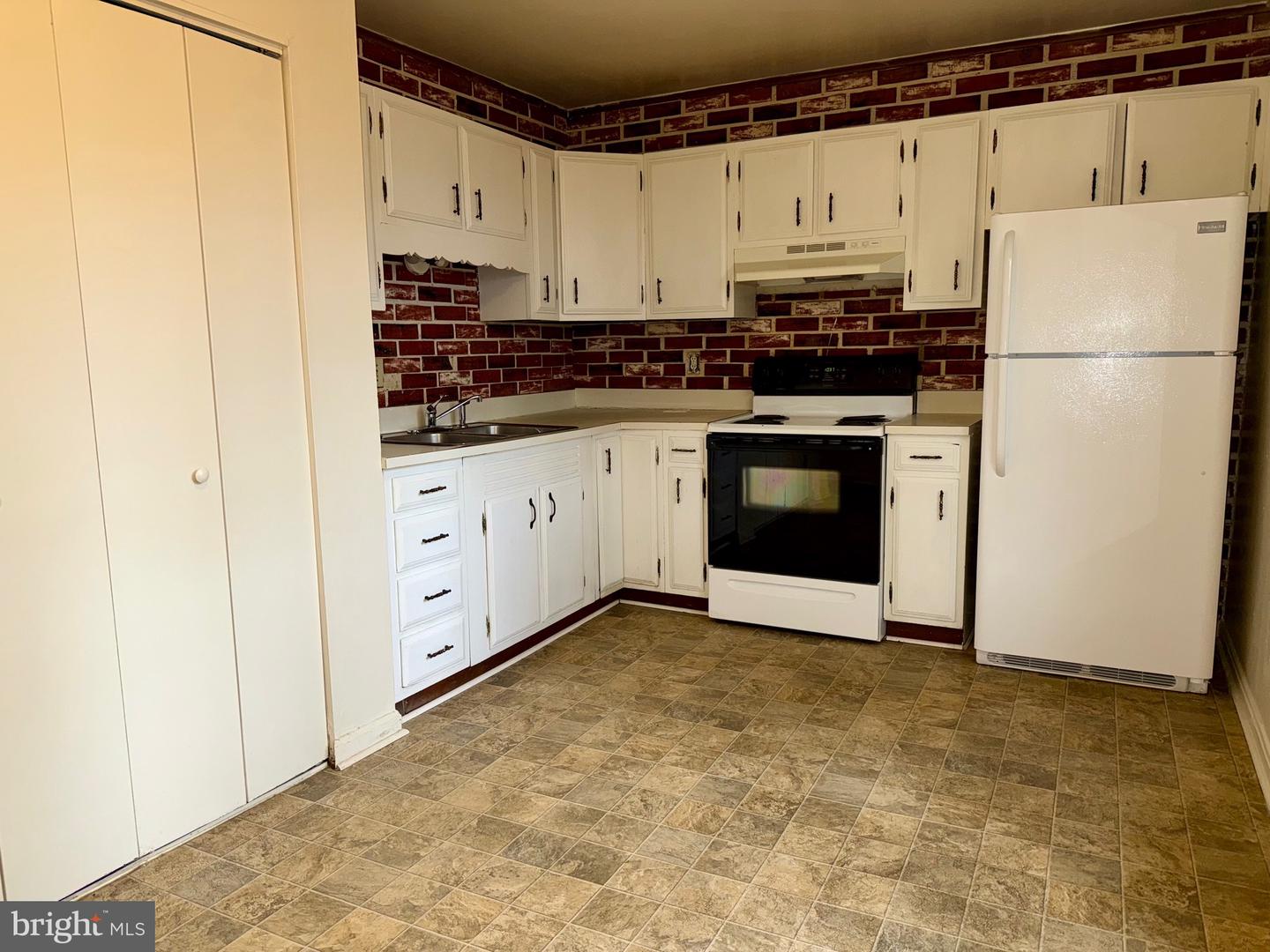 913 BELLOWS AVE, FREDERICKSBURG, Virginia 22405, 3 Bedrooms Bedrooms, ,1 BathroomBathrooms,Residential,For sale,913 BELLOWS AVE,VAST2034226 MLS # VAST2034226