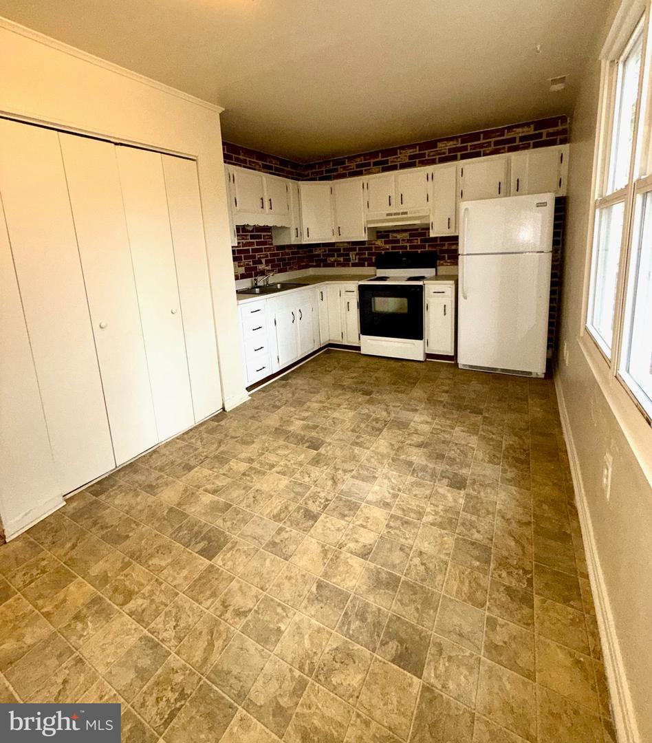 913 BELLOWS AVE, FREDERICKSBURG, Virginia 22405, 3 Bedrooms Bedrooms, ,1 BathroomBathrooms,Residential,For sale,913 BELLOWS AVE,VAST2034226 MLS # VAST2034226