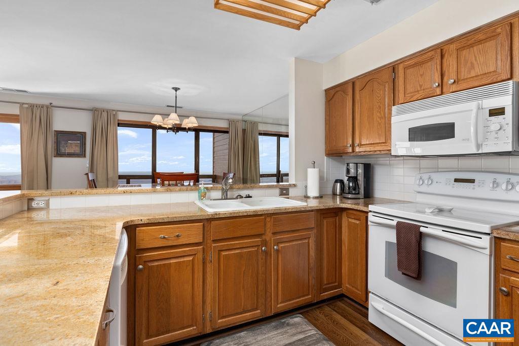 1531 CLIFFS CONDOS, WINTERGREEN RESORT, Virginia 22967, 2 Bedrooms Bedrooms, ,2 BathroomsBathrooms,Residential,For sale,1531 CLIFFS CONDOS,658769 MLS # 658769