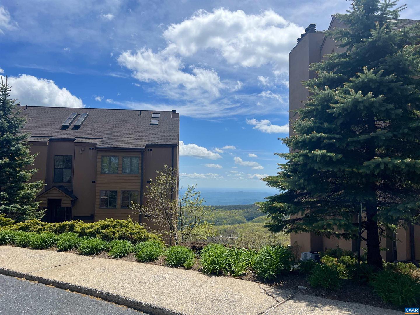 1531 CLIFFS CONDOS, WINTERGREEN RESORT, Virginia 22967, 2 Bedrooms Bedrooms, ,2 BathroomsBathrooms,Residential,For sale,1531 CLIFFS CONDOS,658769 MLS # 658769