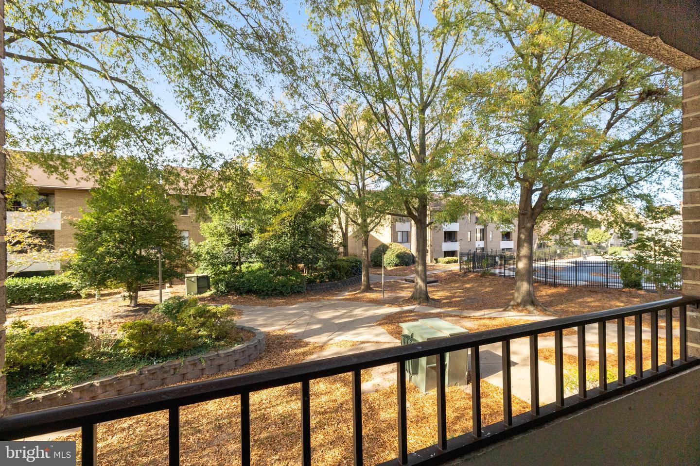 507 FLORIDA AVE #102, HERNDON, Virginia 20170, 2 Bedrooms Bedrooms, ,2 BathroomsBathrooms,Residential,For sale,507 FLORIDA AVE #102,VAFX2210746 MLS # VAFX2210746