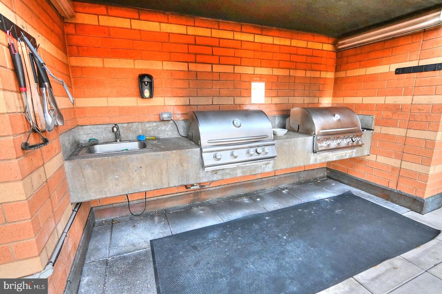 400 MASSACHUSETTS AVE NW #423, WASHINGTON, District Of Columbia 20001, 1 Bedroom Bedrooms, ,1 BathroomBathrooms,Residential,For sale,400 MASSACHUSETTS AVE NW #423,DCDC2168680 MLS # DCDC2168680