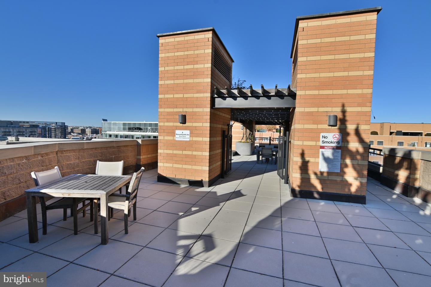 400 MASSACHUSETTS AVE NW #423, WASHINGTON, District Of Columbia 20001, 1 Bedroom Bedrooms, ,1 BathroomBathrooms,Residential,For sale,400 MASSACHUSETTS AVE NW #423,DCDC2168680 MLS # DCDC2168680