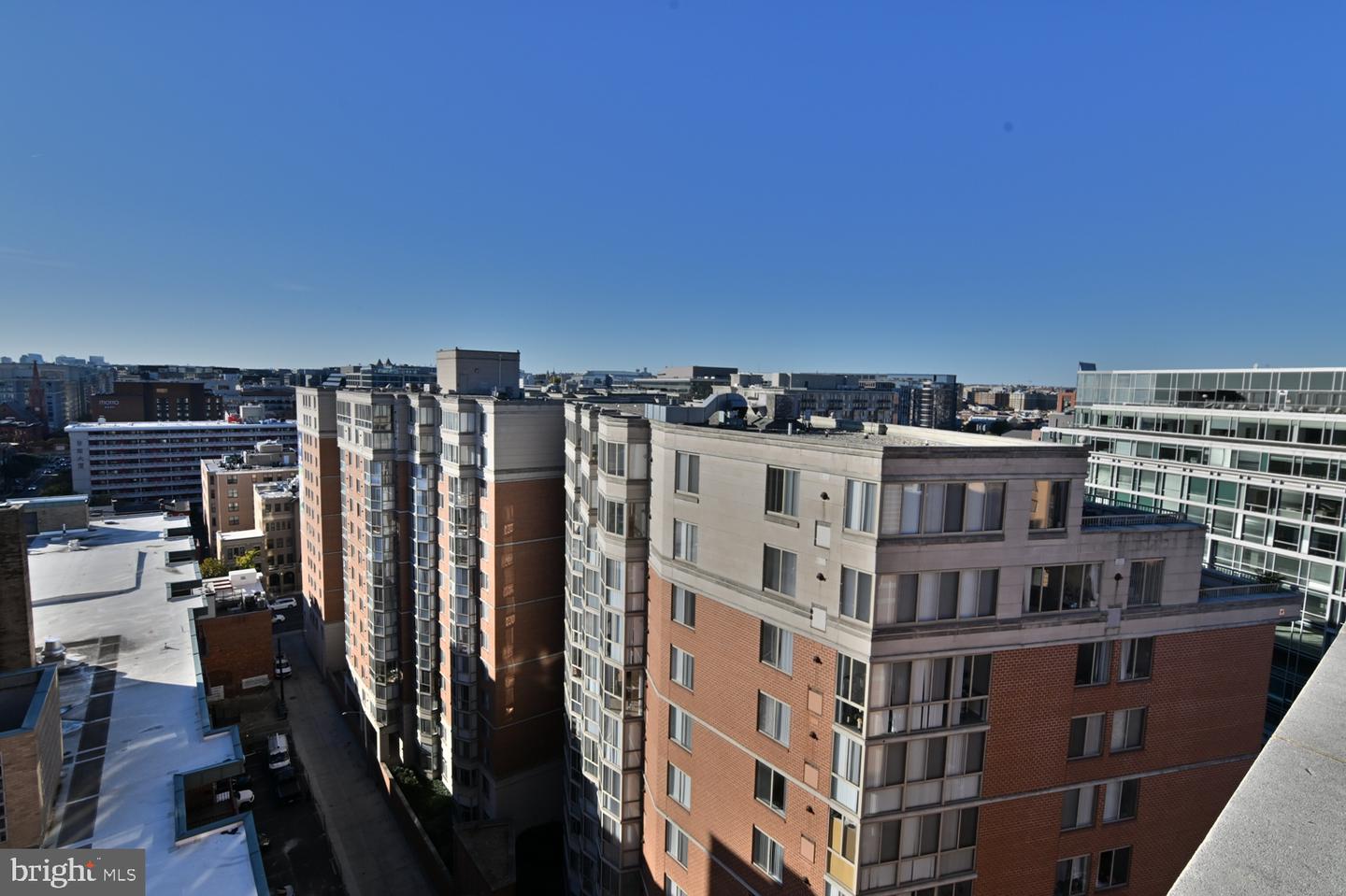 400 MASSACHUSETTS AVE NW #423, WASHINGTON, District Of Columbia 20001, 1 Bedroom Bedrooms, ,1 BathroomBathrooms,Residential,For sale,400 MASSACHUSETTS AVE NW #423,DCDC2168680 MLS # DCDC2168680