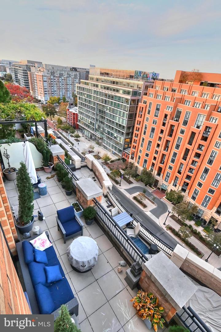 400 MASSACHUSETTS AVE NW #423, WASHINGTON, District Of Columbia 20001, 1 Bedroom Bedrooms, ,1 BathroomBathrooms,Residential,For sale,400 MASSACHUSETTS AVE NW #423,DCDC2168680 MLS # DCDC2168680