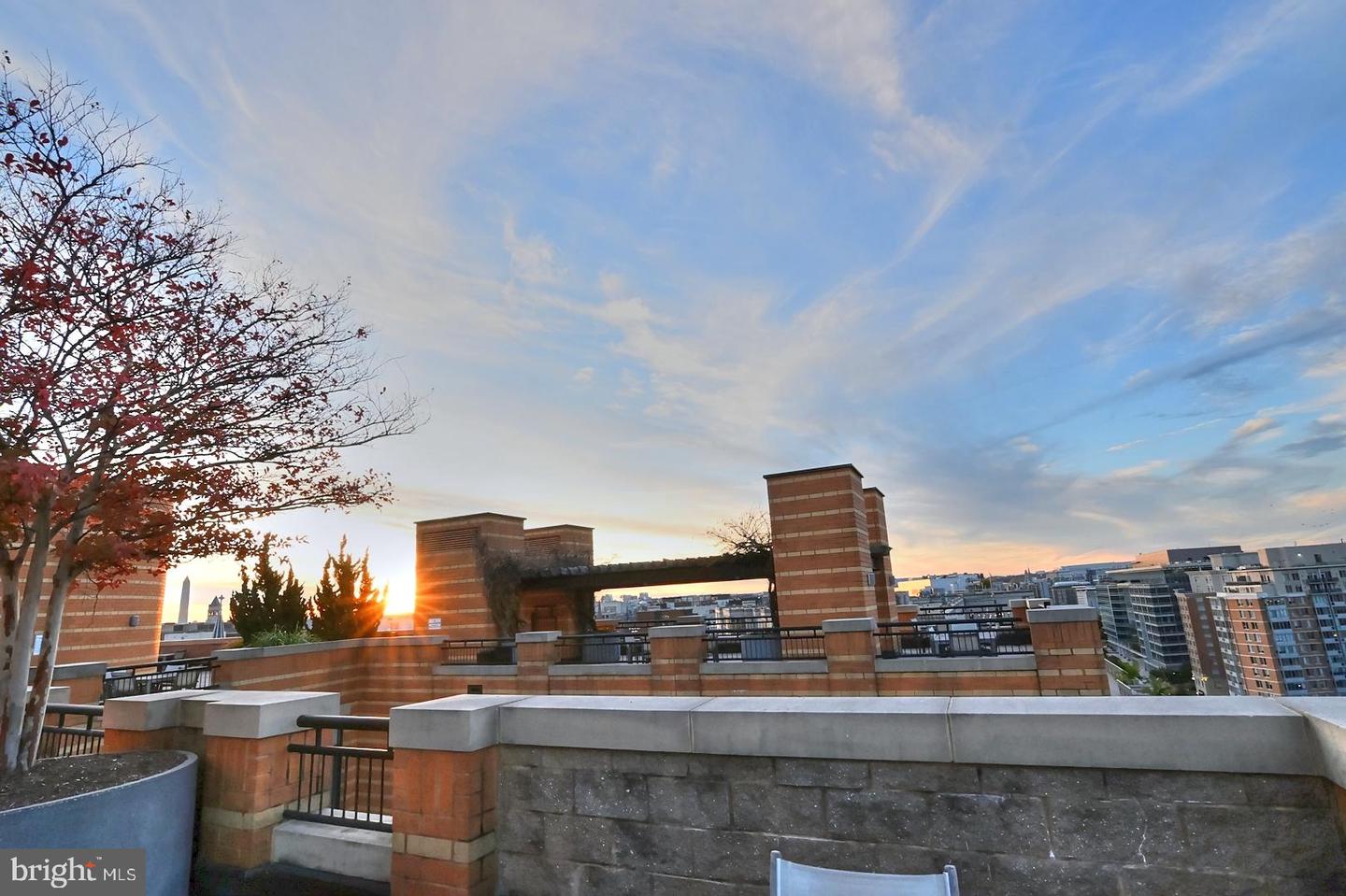 400 MASSACHUSETTS AVE NW #423, WASHINGTON, District Of Columbia 20001, 1 Bedroom Bedrooms, ,1 BathroomBathrooms,Residential,For sale,400 MASSACHUSETTS AVE NW #423,DCDC2168680 MLS # DCDC2168680