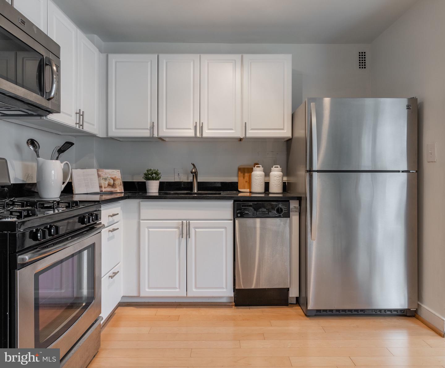 1330 NEW HAMPSHIRE AVE NW #201, WASHINGTON, District Of Columbia 20036, 1 Bedroom Bedrooms, ,1 BathroomBathrooms,Residential,For sale,1330 NEW HAMPSHIRE AVE NW #201,DCDC2168784 MLS # DCDC2168784