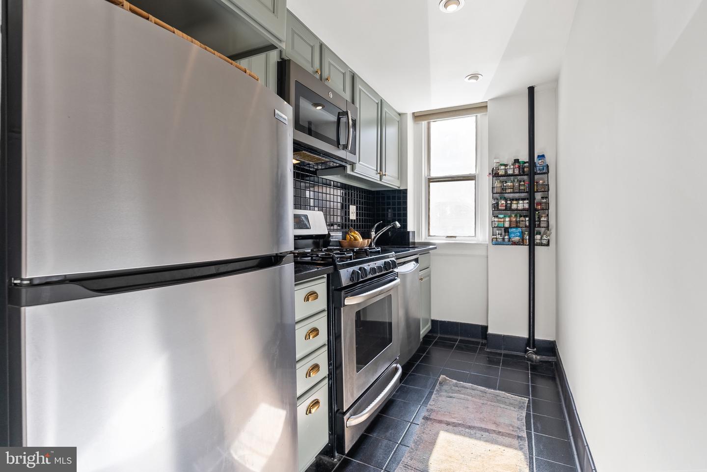 2227 20TH ST NW #107, WASHINGTON, District Of Columbia 20009, 1 Bedroom Bedrooms, ,1 BathroomBathrooms,Residential,For sale,2227 20TH ST NW #107,DCDC2168858 MLS # DCDC2168858