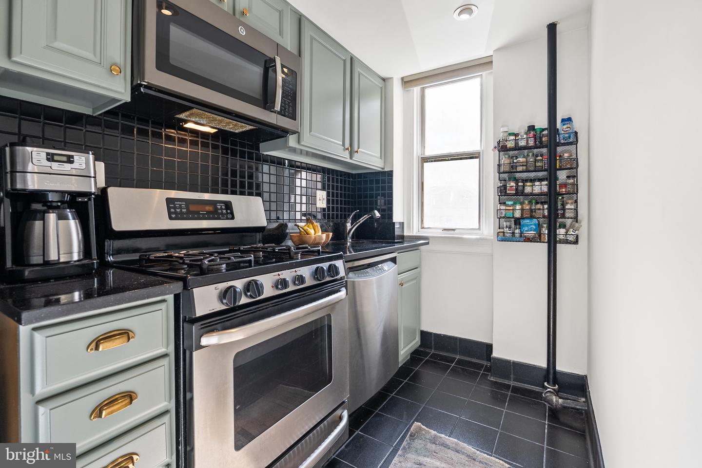 2227 20TH ST NW #107, WASHINGTON, District Of Columbia 20009, 1 Bedroom Bedrooms, ,1 BathroomBathrooms,Residential,For sale,2227 20TH ST NW #107,DCDC2168858 MLS # DCDC2168858