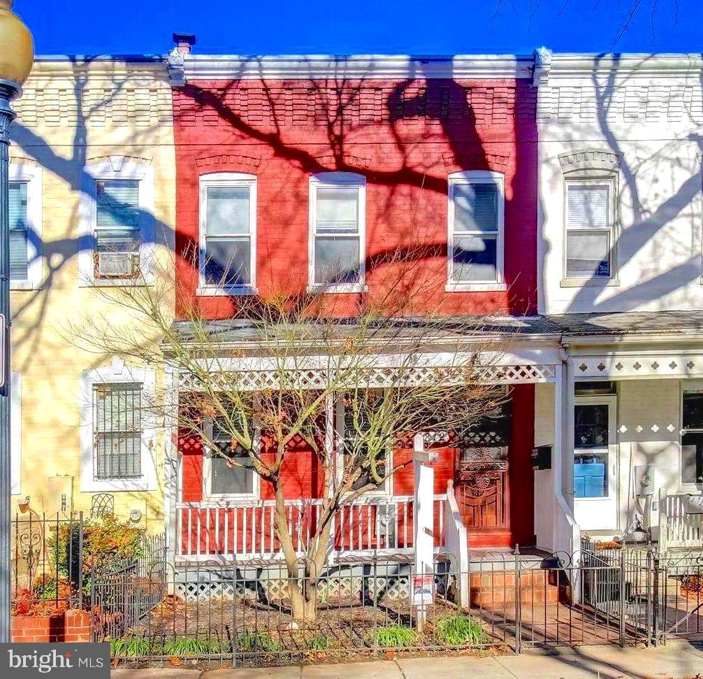 812 I ST NE, WASHINGTON, District Of Columbia 20002, 4 Bedrooms Bedrooms, 7 Rooms Rooms,1 BathroomBathrooms,Residential,For sale,812 I ST NE,DCDC2105328 MLS # DCDC2105328