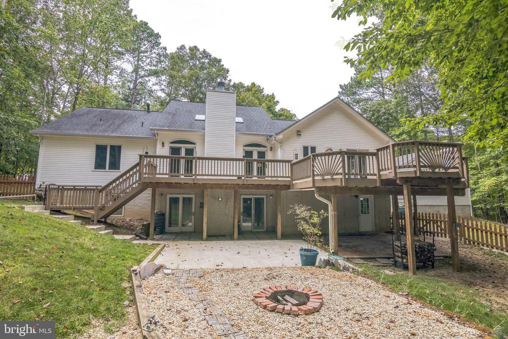 12719 BANNER PLANTATION DR, FREDERICKSBURG, Virginia 22407, 4 Bedrooms Bedrooms, ,3 BathroomsBathrooms,Residential,12719 BANNER PLANTATION DR,VASP2027676 MLS # VASP2027676