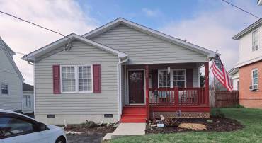 235 N BATH AVE, WAYNESBORO, Virginia 22980, 3 Bedrooms Bedrooms, ,2 BathroomsBathrooms,Residential,235 N BATH AVE,658819 MLS # 658819