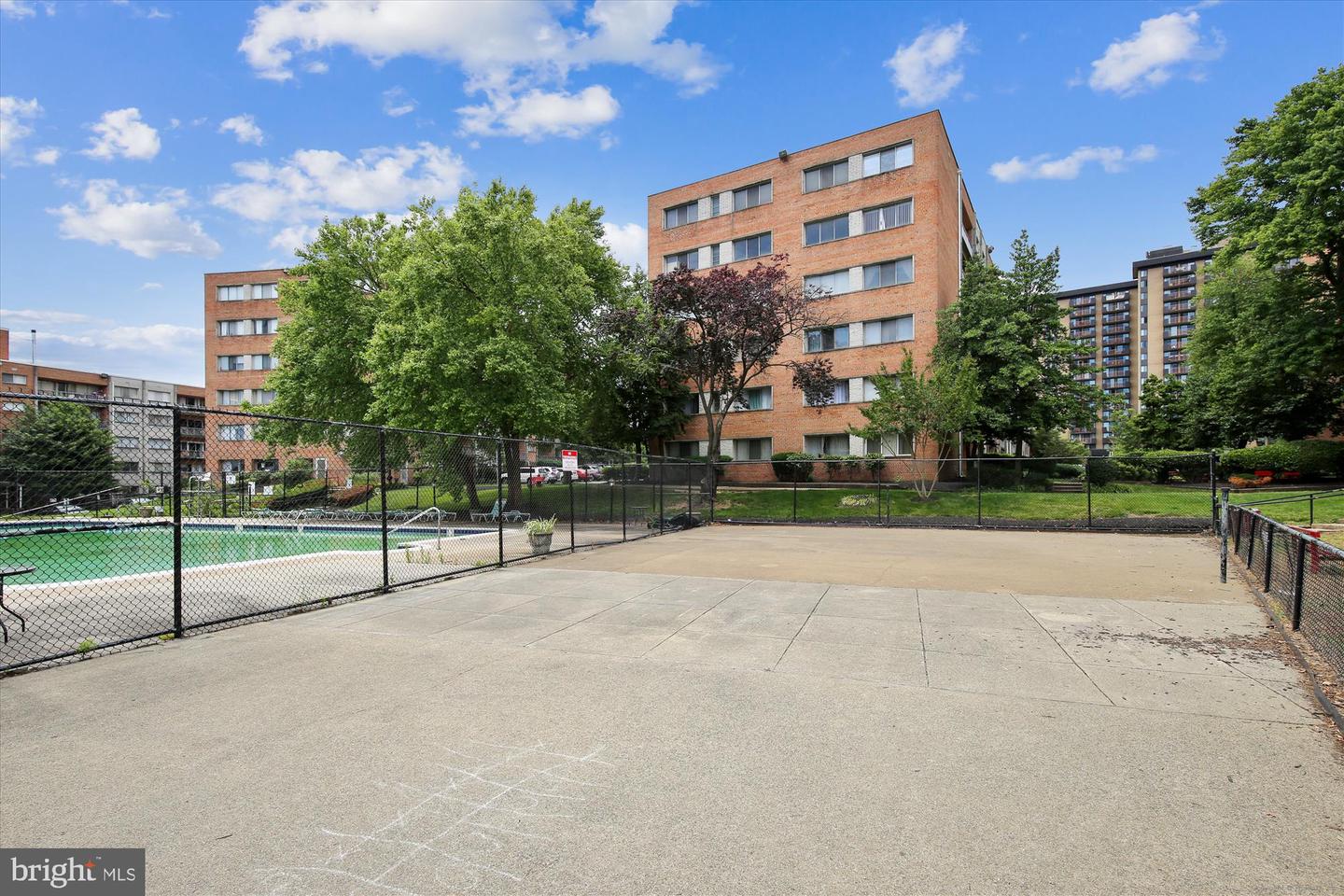 5831 QUANTRELL AVE #509, ALEXANDRIA, Virginia 22312, 1 Bedroom Bedrooms, ,1 BathroomBathrooms,Residential,For sale,5831 QUANTRELL AVE #509,VAAX2039424 MLS # VAAX2039424