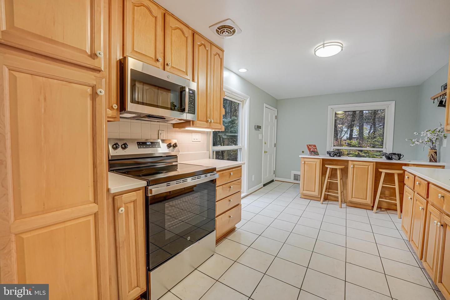 1514 N CHAMBLISS ST, ALEXANDRIA, Virginia 22312, 5 Bedrooms Bedrooms, ,2 BathroomsBathrooms,Residential,For sale,1514 N CHAMBLISS ST,VAAX2039442 MLS # VAAX2039442