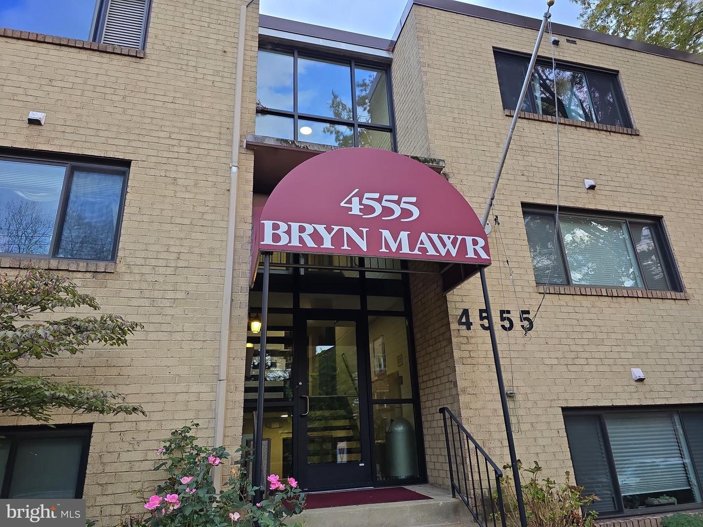 4555 MACARTHUR BLVD NW #209, WASHINGTON, District Of Columbia 20007, 1 Bedroom Bedrooms, 6 Rooms Rooms,1 BathroomBathrooms,Residential,For sale,4555 MACARTHUR BLVD NW #209,DCDC2167962 MLS # DCDC2167962