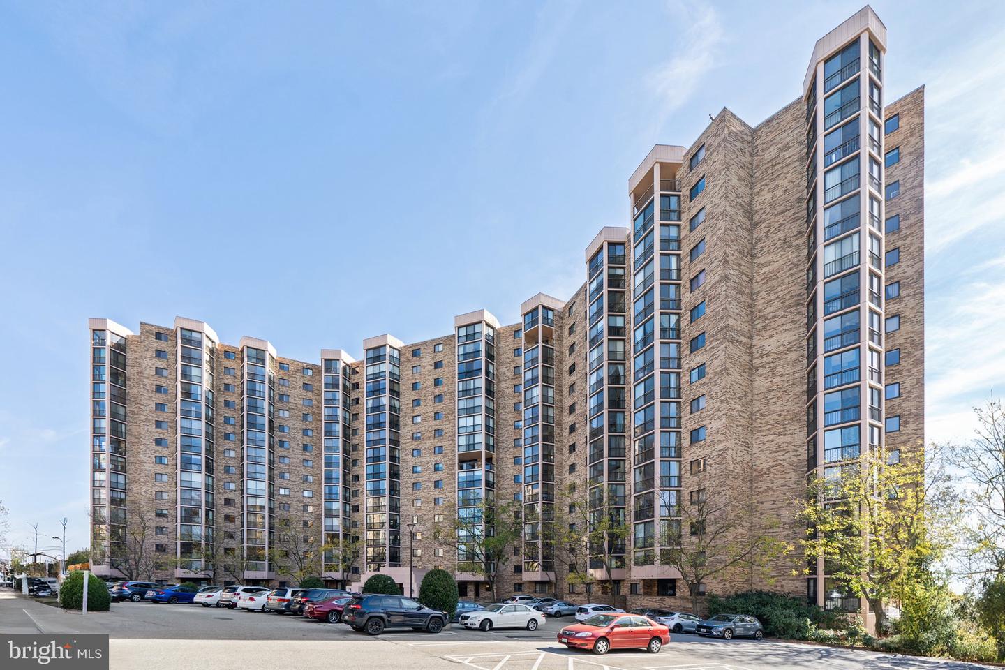 5904 MOUNT EAGLE DR #1514, ALEXANDRIA, Virginia 22303, 2 Bedrooms Bedrooms, ,2 BathroomsBathrooms,Residential,For sale,5904 MOUNT EAGLE DR #1514,VAFX2210476 MLS # VAFX2210476