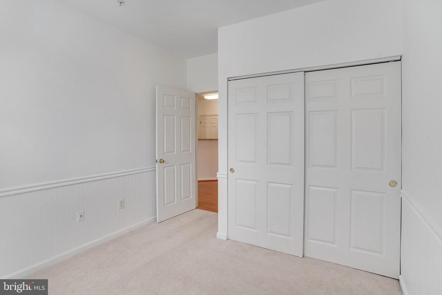 4200 MOZART BRIGADE LN #J, FAIRFAX, Virginia 22033, 2 Bedrooms Bedrooms, ,2 BathroomsBathrooms,Residential,For sale,4200 MOZART BRIGADE LN #J,VAFX2210696 MLS # VAFX2210696