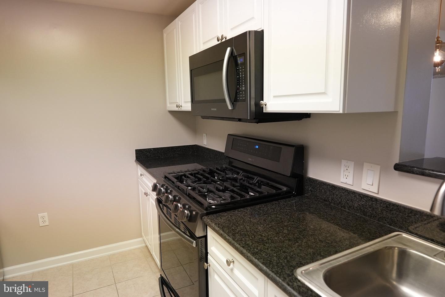 2726 GALLOWS RD #1212, VIENNA, Virginia 22180, 1 Bedroom Bedrooms, ,1 BathroomBathrooms,Residential,For sale,2726 GALLOWS RD #1212,VAFX2210792 MLS # VAFX2210792