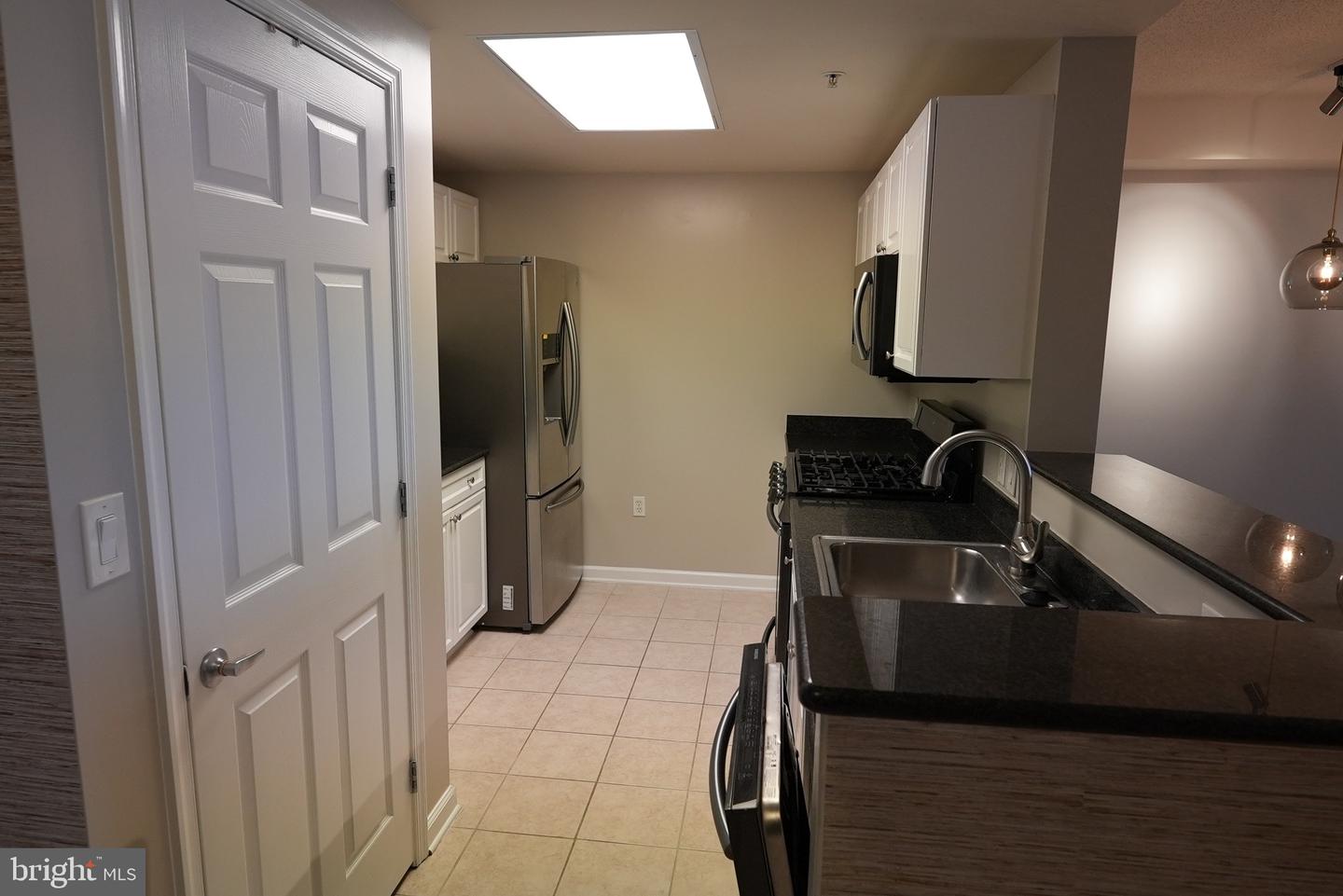 2726 GALLOWS RD #1212, VIENNA, Virginia 22180, 1 Bedroom Bedrooms, ,1 BathroomBathrooms,Residential,For sale,2726 GALLOWS RD #1212,VAFX2210792 MLS # VAFX2210792